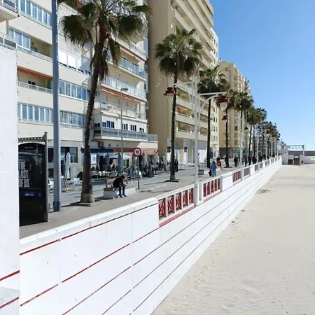 Candari Playa En شقة كاديز